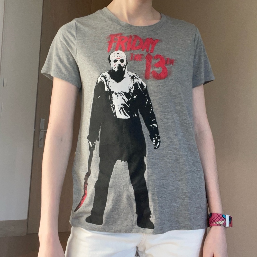Women’s t-shirt size S